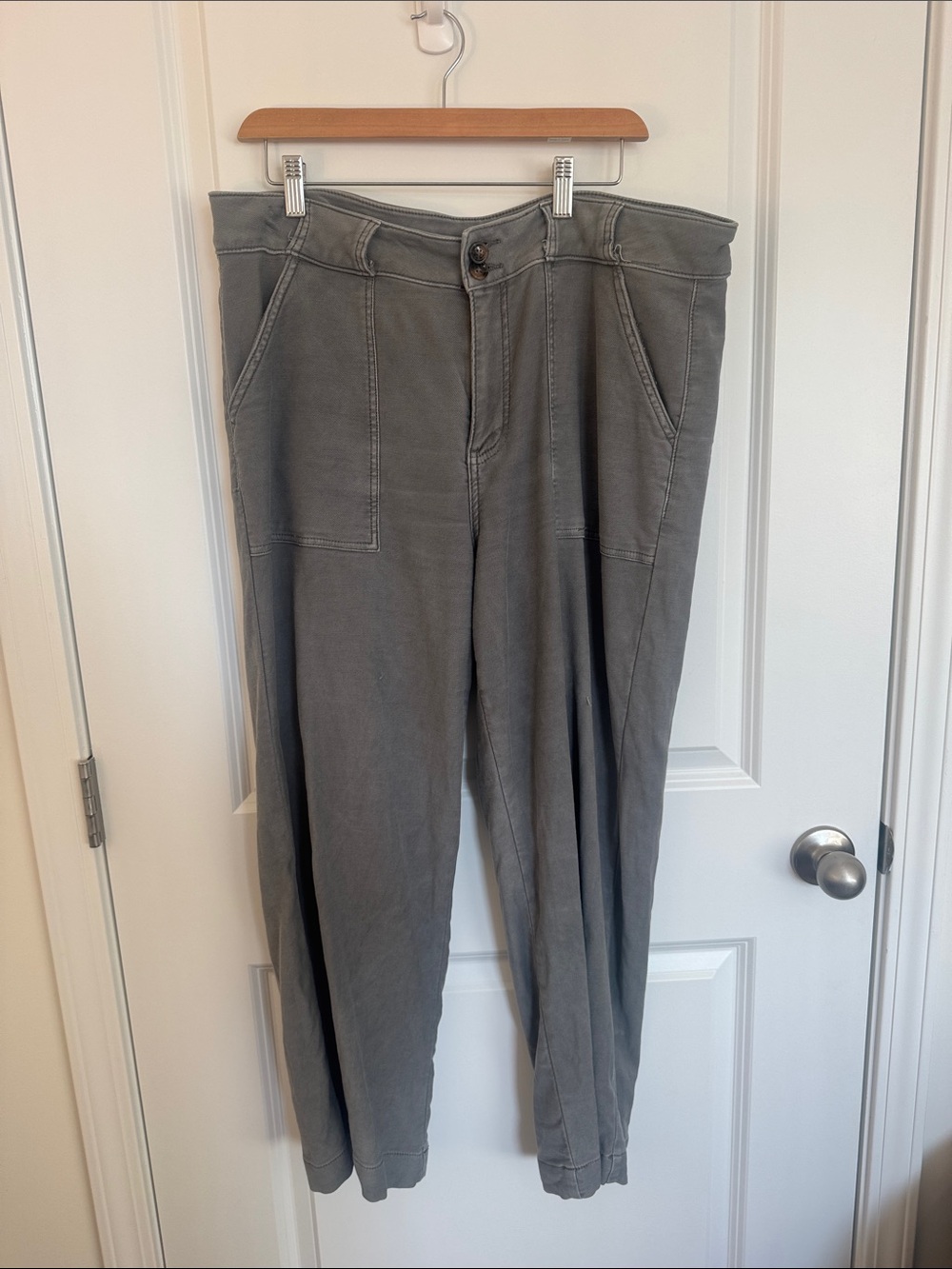 Maurices Gray Cropped Utility Pants